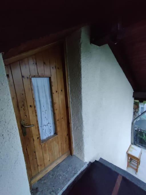 فيلا The Golden Eagle - Chalet A Champdepraz أَويستا المظهر الخارجي الصورة